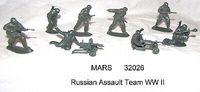 Mars 32024 1/32 Finnish Army toy soldiers 12 figs in 8 poses 4 skis