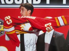 SAMUEL HONZEK SIGNED 8X10 MATTE PHOTO VANCOUVER GIANTS CALGARY FLAMES (F)