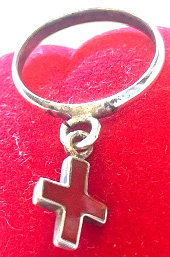 Vtg FINE STERLING SILVER RED ENAMEL CROSS CHARM RING SZ 6.75