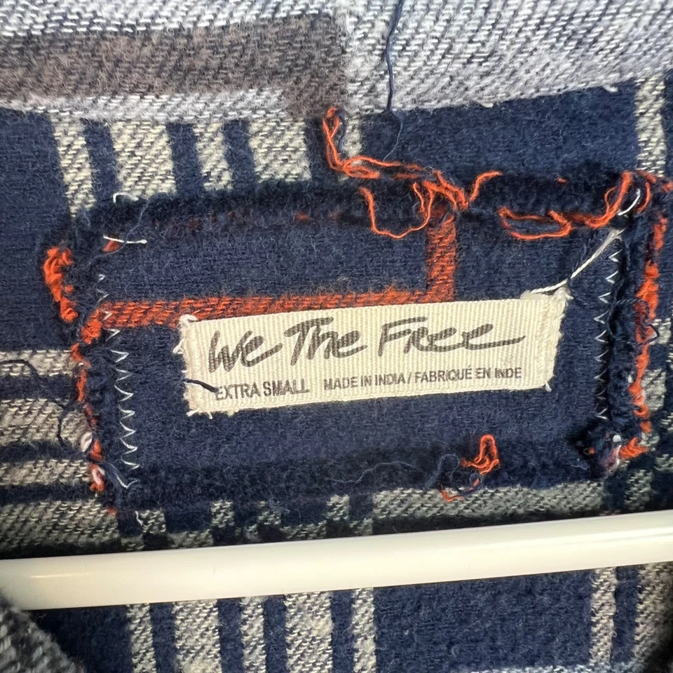 We The Free Arizona Sky Aztec 图案纽扣女式衬衫女式 XS — 第 3/4 张图片