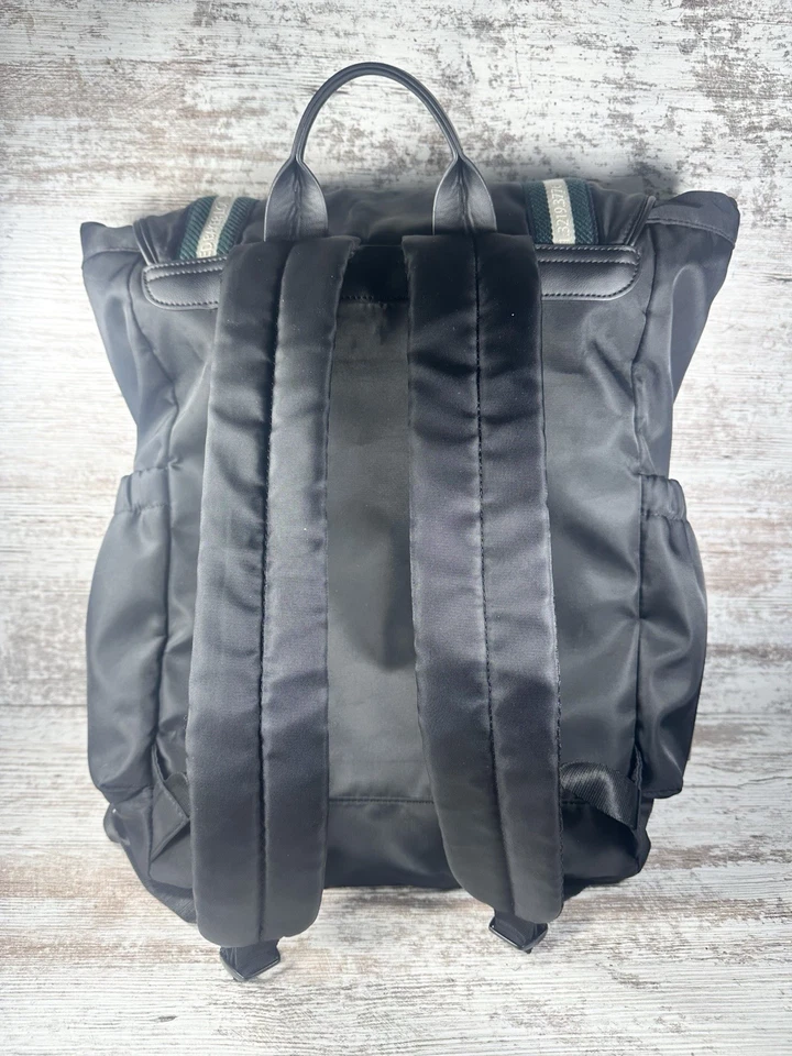 Mochila negra Ted Baker London 'MATEW' ¡USADA EN EXCELENTE ESTADO! Foto 2 de 3