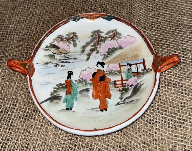Vintage Japanese Kutani Geisha Girl Hand Painted Plate A2