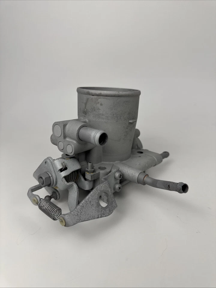 1984-1986 Toyota 4Runner/Celica/Toyota пикап 22R дроссельная заслонка тела 22210-35100 - Изображение 2 из 4