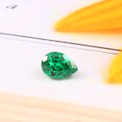 Fine Quality Hydrothermal Colombian Emerald Pear Loose Gemstone Cut 9x6 MM - Image 1 of 4