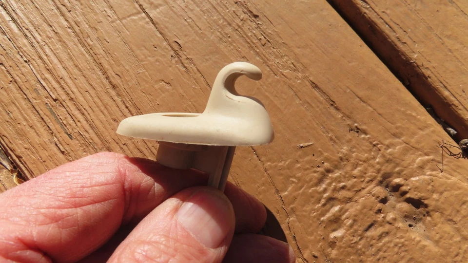 OEM Volvo 740 760 940 960 Parasol Clip Blanco Beige Foto 3 de 4