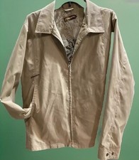 BillaBong Jacket Zipup Ltweight Unisex LGE Tan W Pockets Logo Inside Pocket NWOT