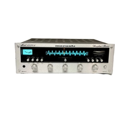 Vintage Marantz 2220B Stereophonic Receiver with LED Lights ~ 20W/CH into 8 