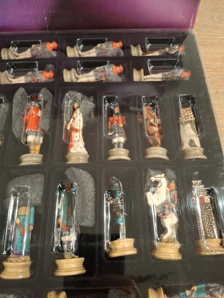 The Chessman Chess Set Japanese Warriors Collection 5906 Vtg New Open Box Rare - Image 3 of 4
