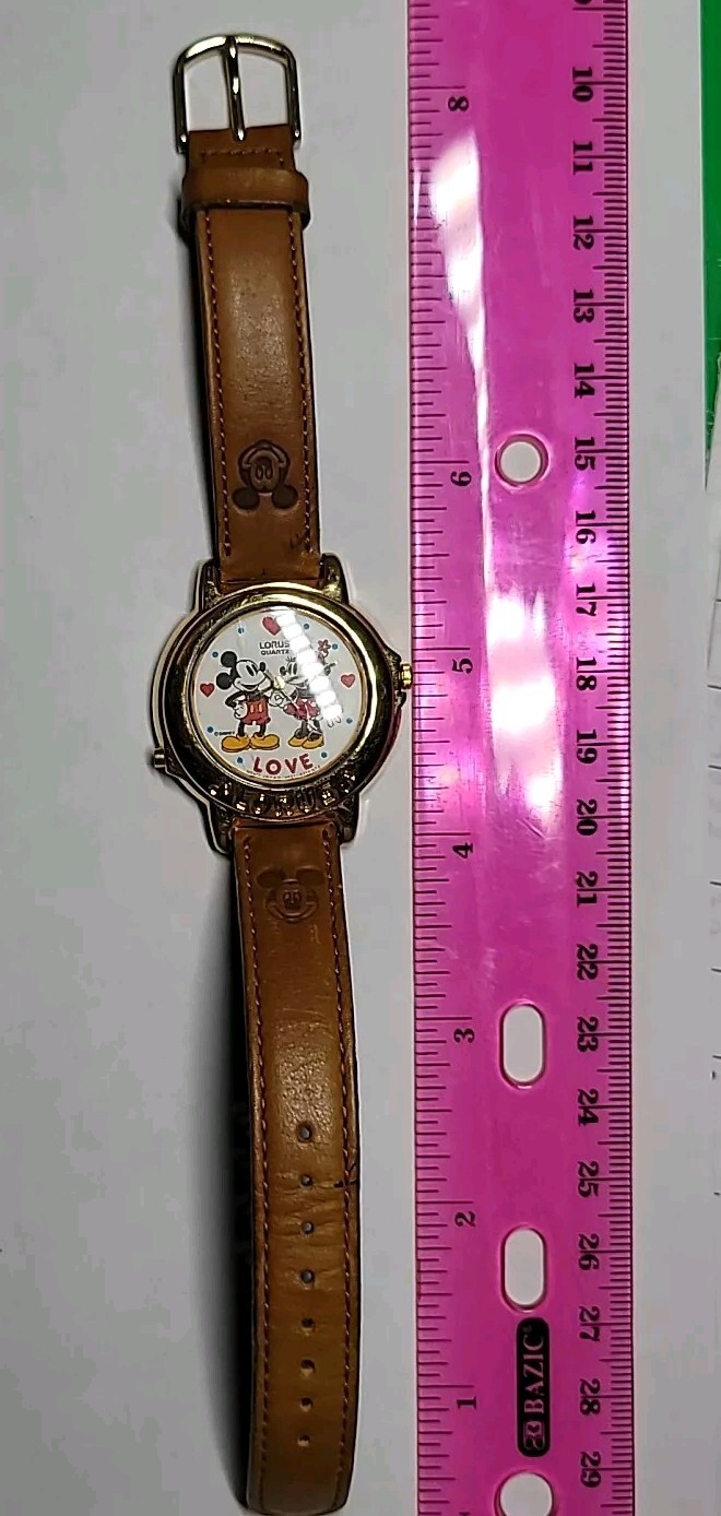 Vintage LORUS Seiko Mickey Mouse DISNEY Melody Love Watch V421-0020 with New Battery