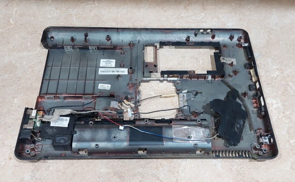 496826-001 39.4AH01.XXX HP BOTTOM COVER LAPTOP CASE PRESARIO CQ60 W/ SPEAKERS - Image 4 of 4