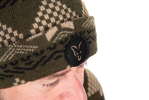 Fox Festive Bobble Hat - Picture 4 of 5