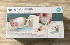 We R Memory Keepers Spin It Tumbler Turner - Motorized Rotary Drying Tool 660499