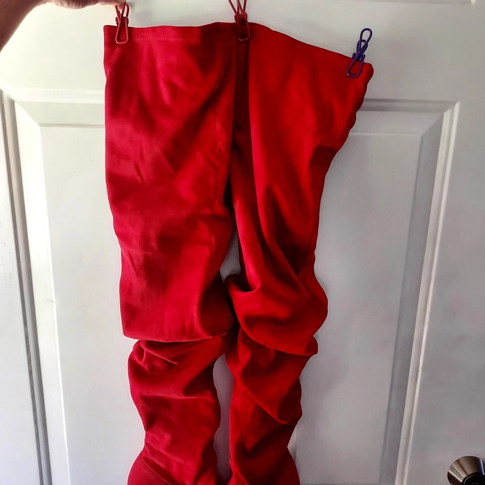 Botas para mujer de gamuza vegana hasta el muslo rojo lápiz labial de bambú talla 8 Foto 3 de 4