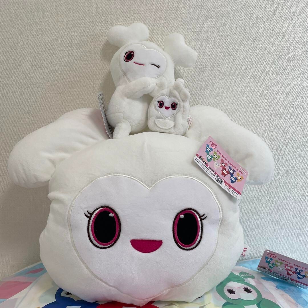 TWICE GIGO Set 3 DAVELY DAHYUN lovely Plush cushion & Backpack