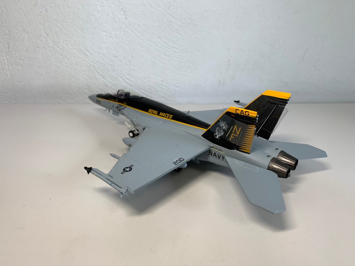あすつく】 on WittyWings 1/72 F-18ESuperHornet Sandesh VFA−115