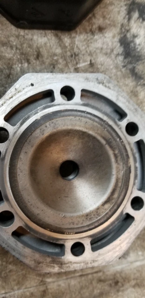 ARCTIC CAT 1995 ZRT 600 594 CYLINDER AND HEAD 95 96 97 98 99 00 RW3515 - Image 2 of 4