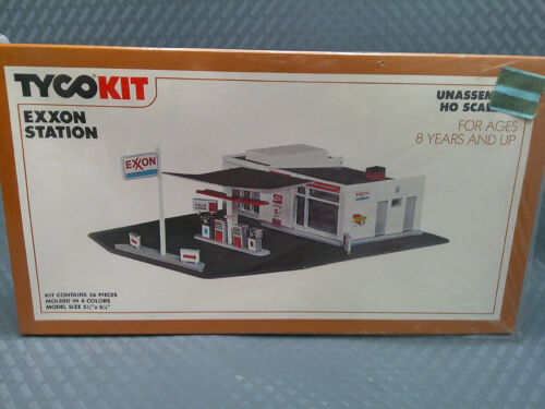 Vintage 1980 Tyco HO Scale Exxon Gas Station Plastic 56pcs Model Kit NEW SEALED - Picture 4 of 12