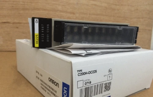 New Omron C200H-OC225 C200HOC225 PLC Output Unit