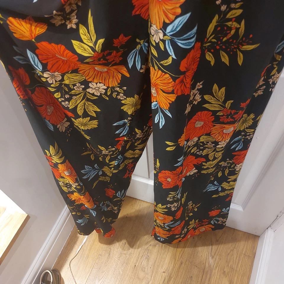 Mono de pierna ancha negro/rojo talla 14 manga larga recortada espalda fiesta Asos Foto 4 de 4