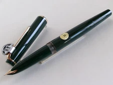 Montblanc 32 Fountain Pen Green 14C EF Wing Nib