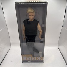 Rare Barbie Signature Looks Model #5 KEN Doll GTD90 Posable Made to Move