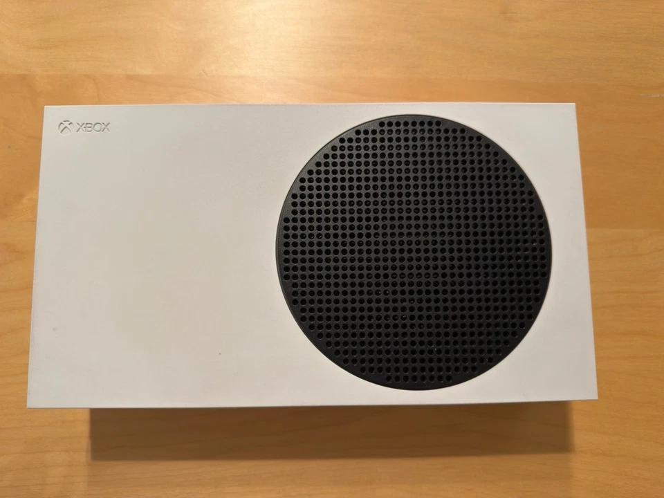 CONSOLA XBOX SERIE S 512 GB SSD con almacenamiento extra, mando inalámbrico ELITE Foto 2 de 4