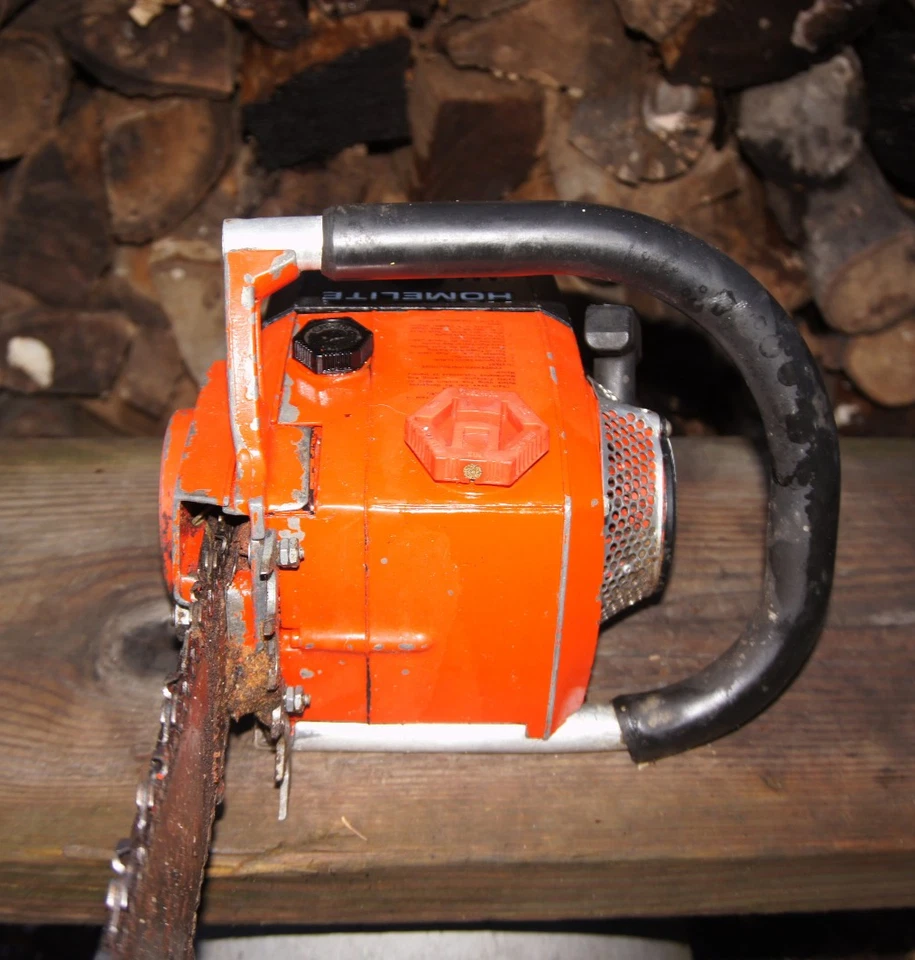 Homelite Super EZ Automatic runs on prime good shape fast shipping - Image 4 of 4