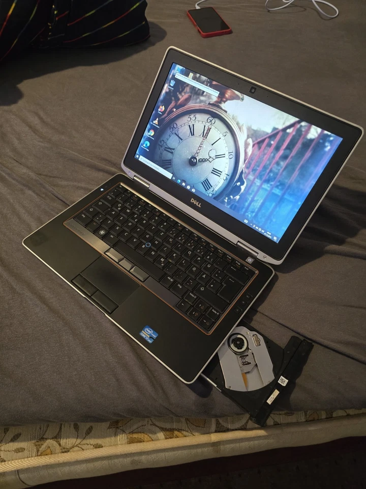 Dell Latitude E6320 · i7-2640M · 8GB · 465GB, Foto 2 von 5