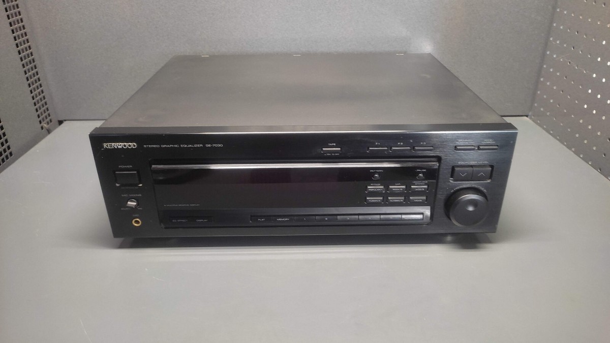 Kenwood GE-7030 stereo graphic equalizer with Spectrum