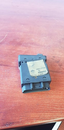 BMW 5 (E34) Schalter Nebelschlussleuchten 61.31-1389094