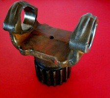 Vintage Spicer 6-82-341 1700 Series Yoke Shaft Short Couple Driveshaft Part Vintage Spicer 6-82-341 1700 Series Yoke Shaft Short Couple Driveshaft Part