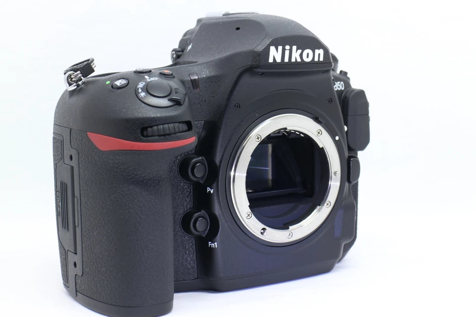 [MINT / in Box / 4267 shots ] Nikon D850 45.7 MP DSLR / Young battery #40710 - Image 3 of 4