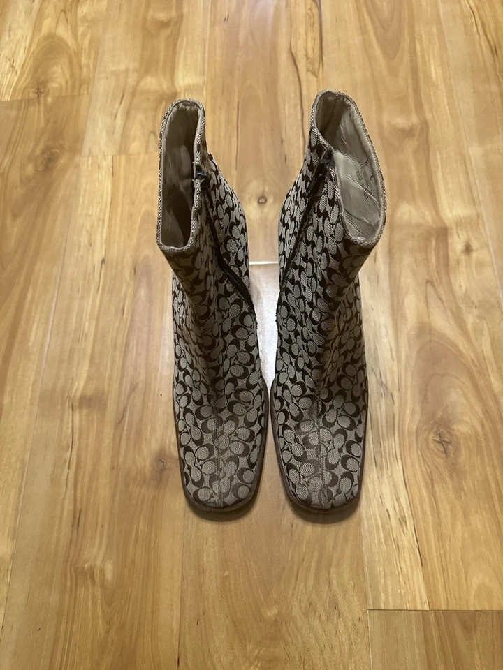 Botas sociais vintage Coach - Feitas na Itália - Femininas tamanho 8 - Estilo OG - Imagem 2 de 4