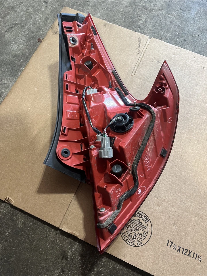 Задний светодиодный задний фонарь левая сторона для Nissan 370Z Z34 от оригинального производителя 09–17 годов выпуска - Изображение 4 из 4