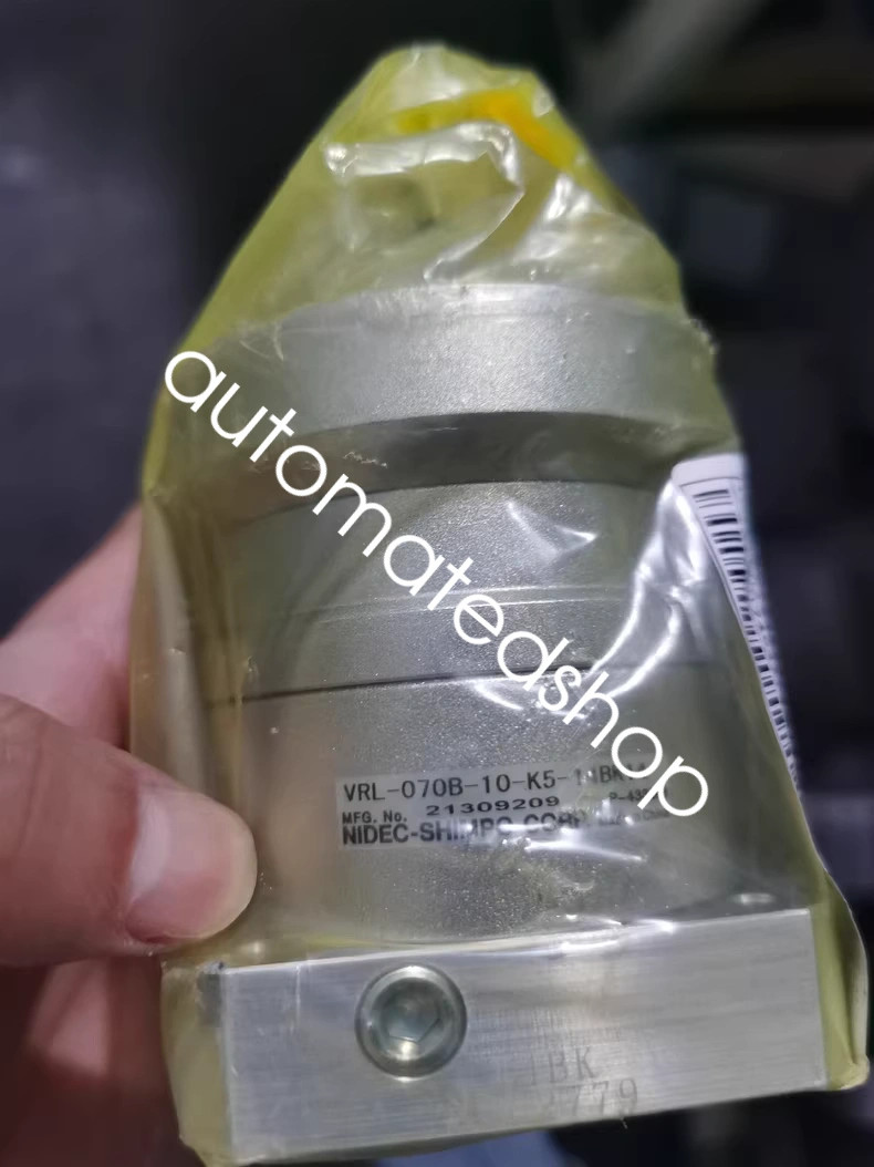 1PC NEW VRL-070B-10-K5-14BK14 speed reducer Shipping DHL or FedEX