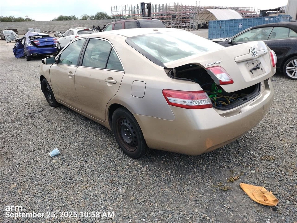 Coolant Reservoir Fits 07-12 LEXUS ES350 7436436 - Image 3 of 4