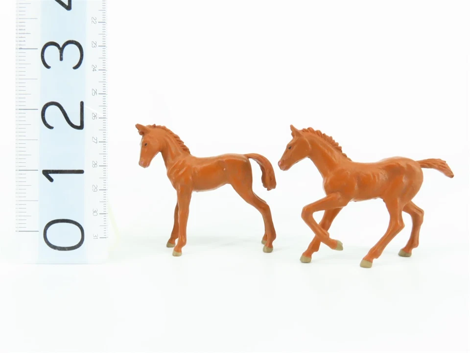 Paquete de 2 figuras de animales de potros marrón claro Preiser Elastolin 47025 escala G 1/25 Foto 3 de 4