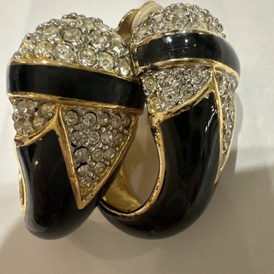 Ciner Unsigned Vintage Rhinestone Clip On Earrings Gold Tone Black Enamel