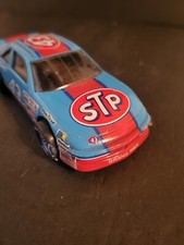 1991 racing champions Richard Petty car 43 NASCAR STP uniden
