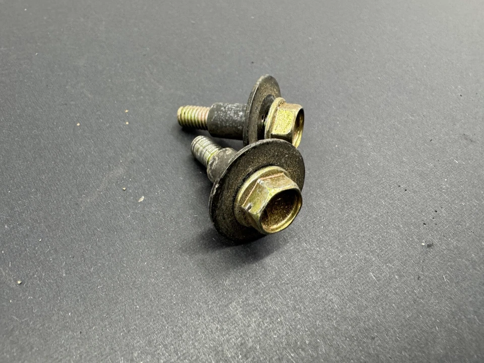 91 92 93 94 HONDA GOLDWING 1500 GL-1500 COMBUSTIBLE GAS GASOLINA TANQUE PERNOS HERRAJES Foto 2 de 4