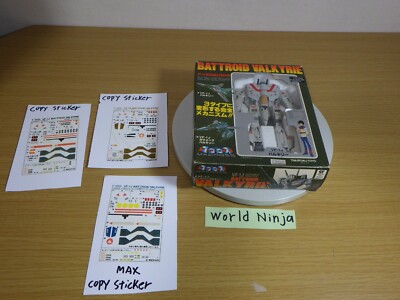 Used Macross Robotech TAKATOKU 1/100 VF-1J Valkyrie VARIABLE FIGHTER From Japan
