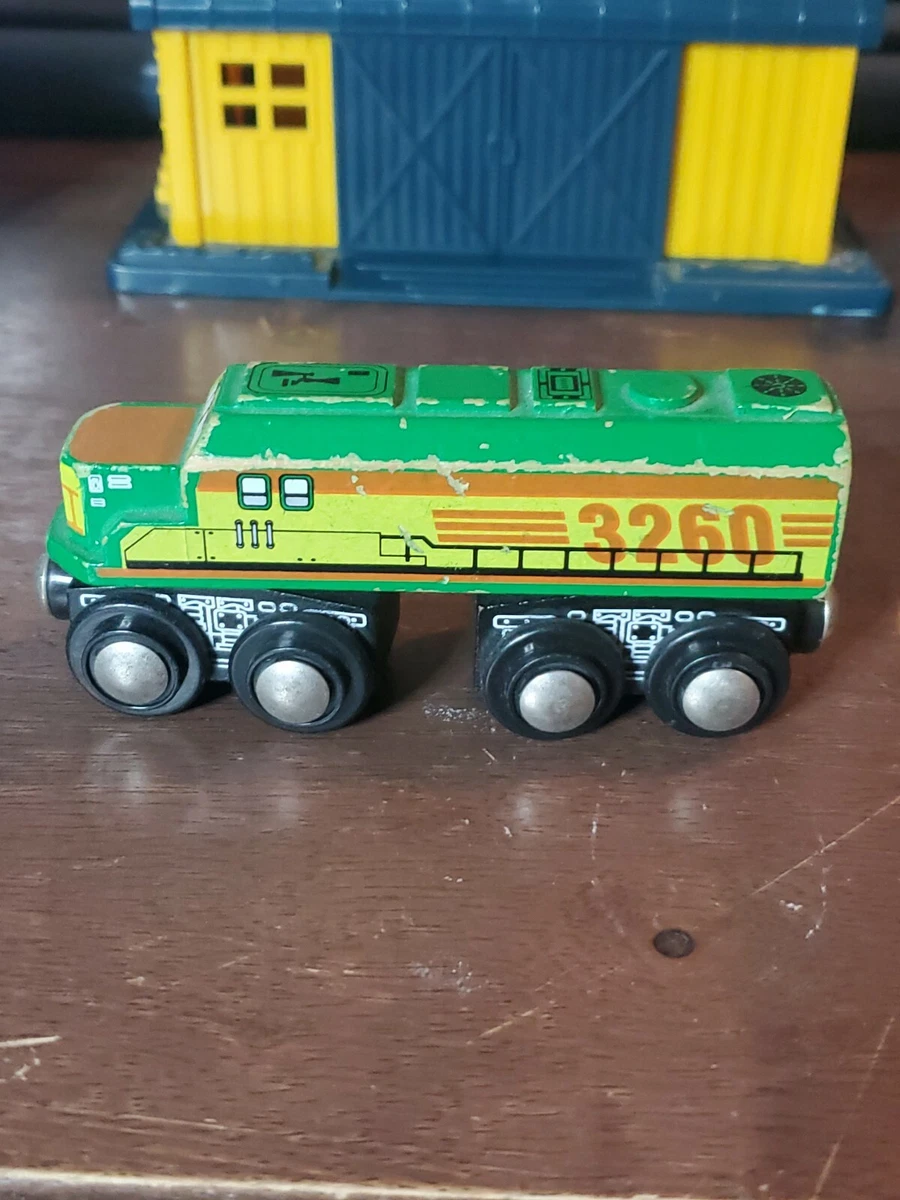 Toys R Us Wooden Green Diesel Engine 3260 Wood Train Compatible | eBay