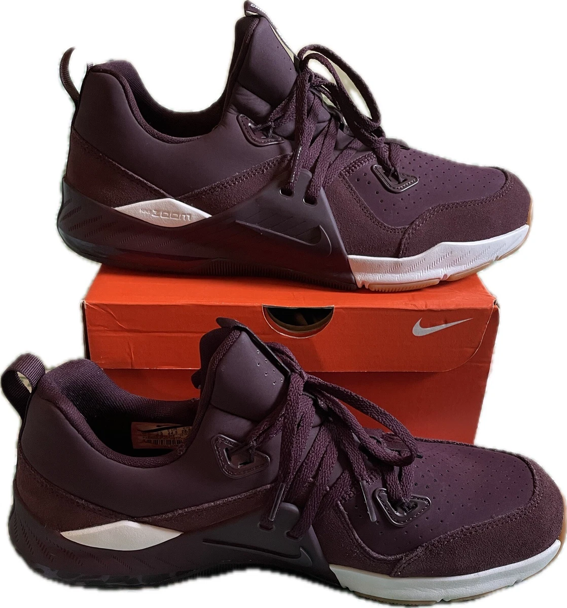 Burgundy nike shop trainers