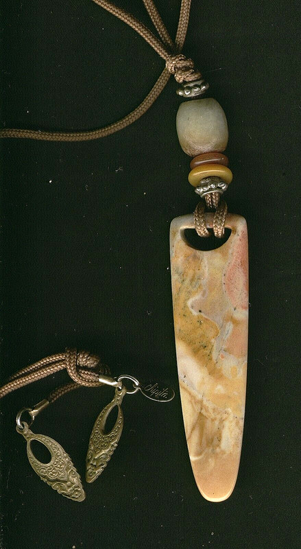 VINTAGE CHIPITA NATIVE AMERICAN SUNSTONE NECKLACE