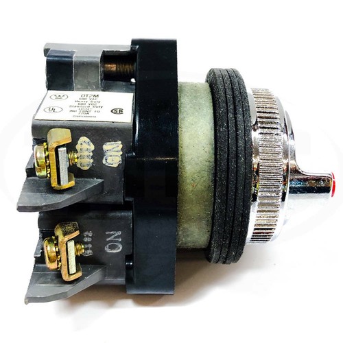 OT2S1M Westinghouse Selector Switch, Control Switch, 600VAC/DC - Photo 3/5