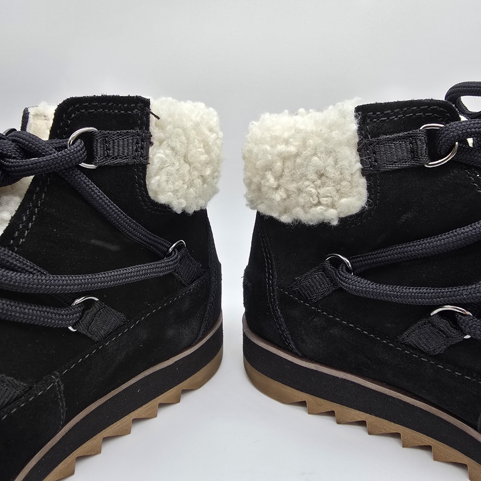 SOREL Womens Boot Shearling Trim Waterproof Black Suede Lace Up 5.5  Cozy Harlow