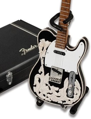 Waylon Jennings - Axe Heaven Waylon Jennings Tribute Fender