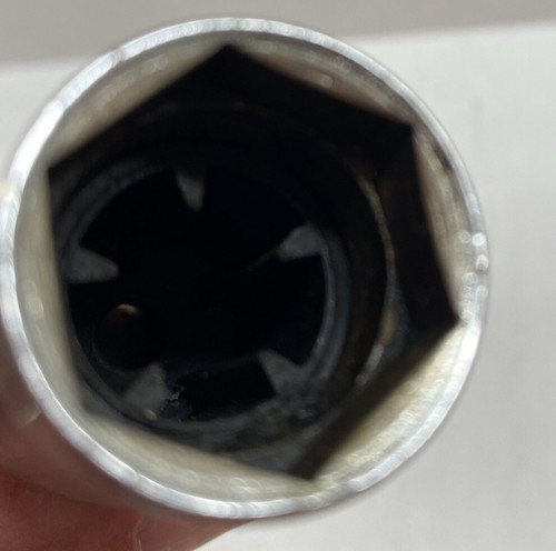 SK TOOLS 4490 3/8" DRIVE 13/16" 6PT SWIVEL SPARK PLUG SOCKET W INSERT - USA - Picture 3 of 3