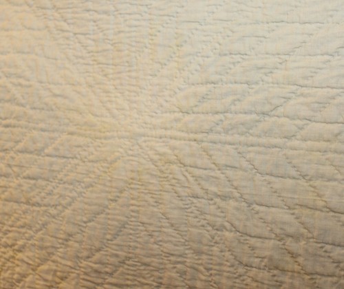 Antique Pieced Quilt Feathered Star Pattern - Beautiful Quilt - Picture 10 of 12