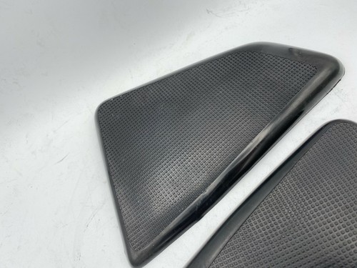 NOS Sears Puch Steyr 1969 SR125 Motorcycle Black Rubber Tank Knee Pads - Foto 3 di 5